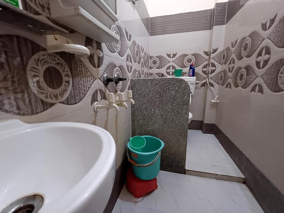 Toilet, Bathroom
