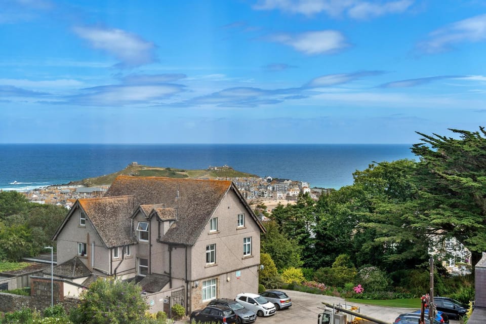 Property building, Natural landscape, Bird's eye view, Sea view