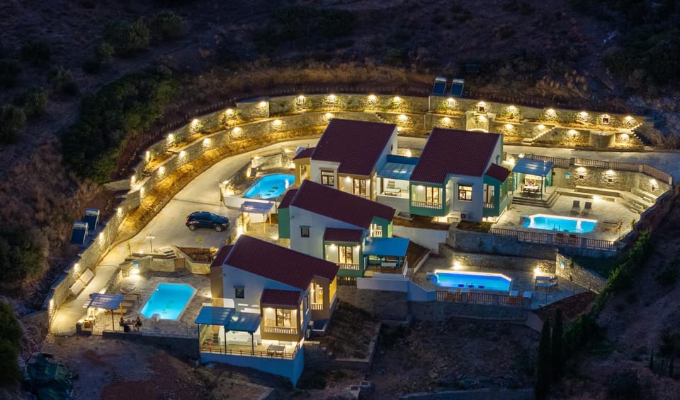 Property building, Night, Bird's eye view, Pool view, Swimming pool