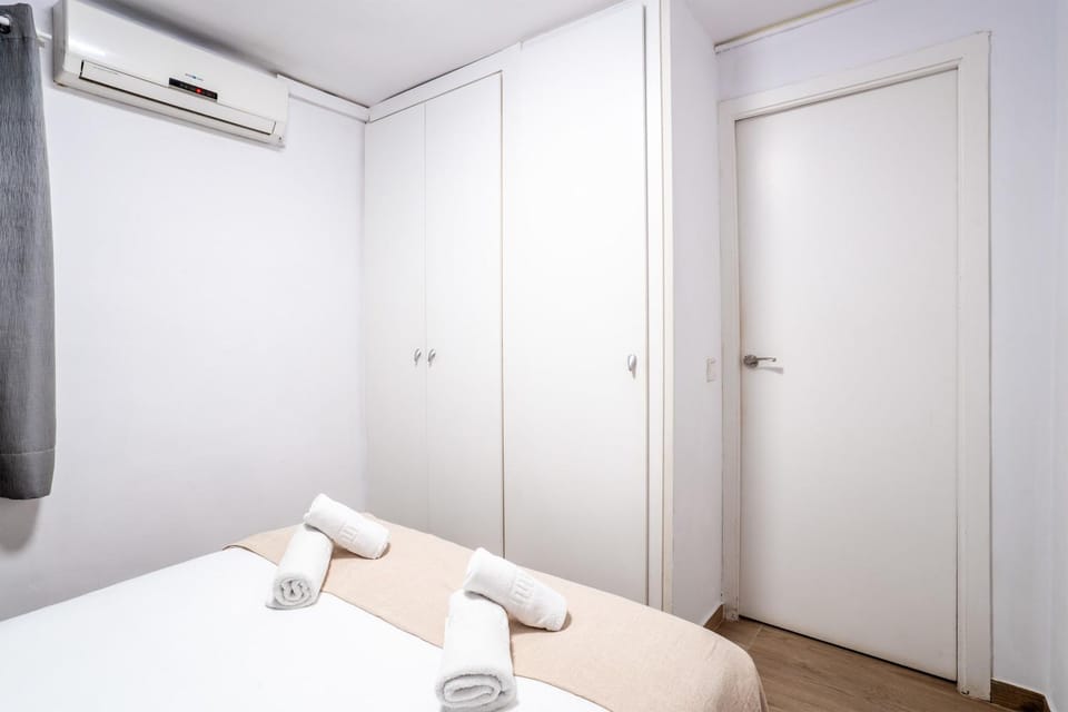 The Collection Barcelona - Eixample 4BD 2BTh with private Terrace Apartment in Barcelona