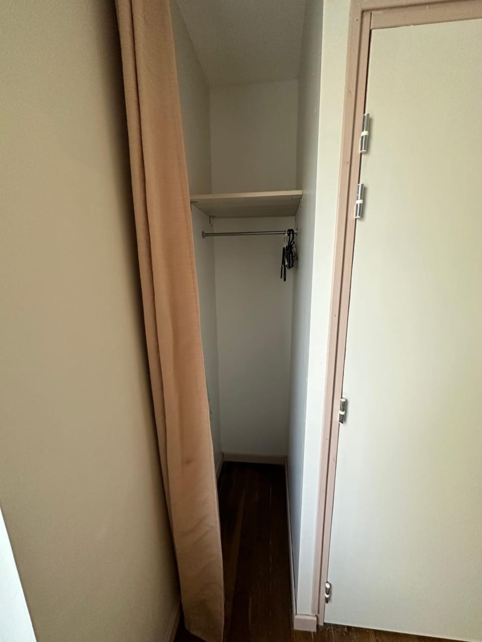 Studio Felix 2 Apartment in Wallonia, Belgium