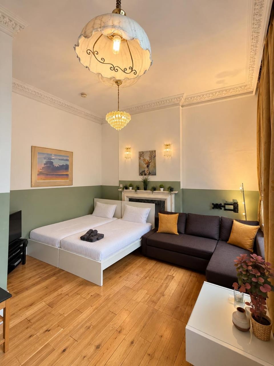 Central and affordable flat for 6 people in Zone 1 - 7 min Walking to OXFORD STREET - with Breakfast included Apartment in City of Westminster
