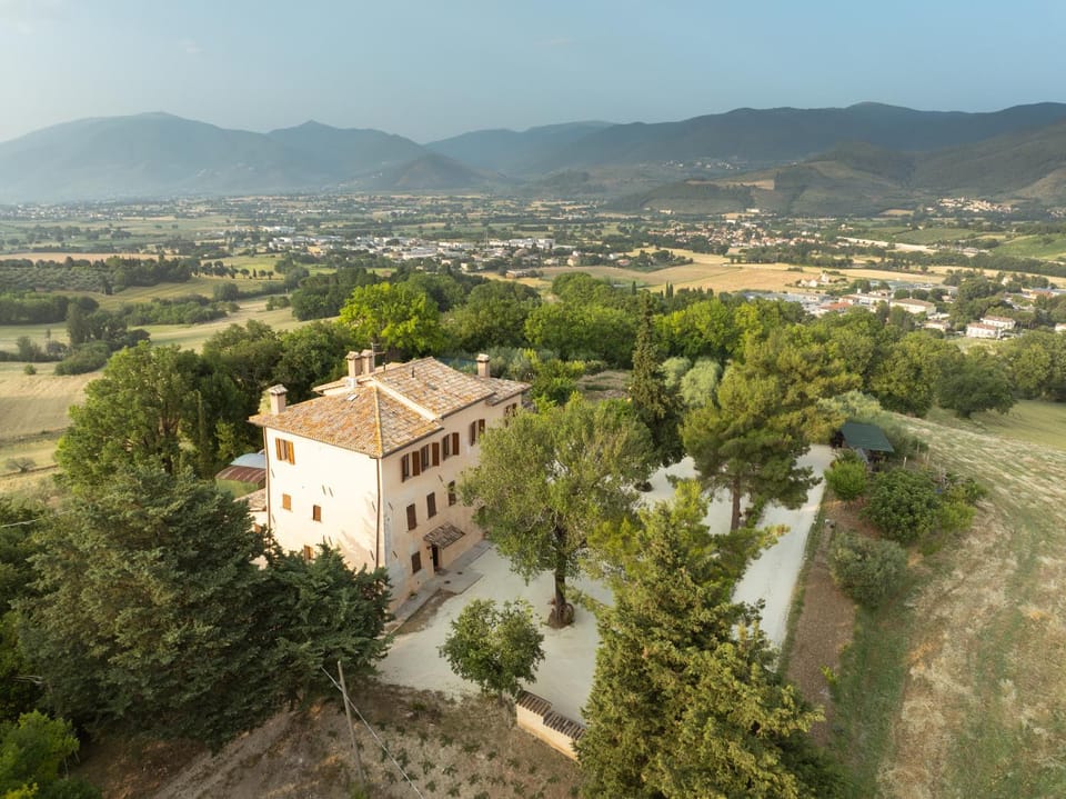 Property building, Nearby landmark, Spring, Day, Natural landscape, Bird's eye view, Mountain view