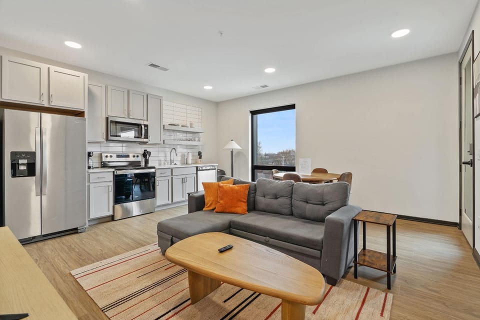 CozySuites at Block20 Apartment in Indianapolis