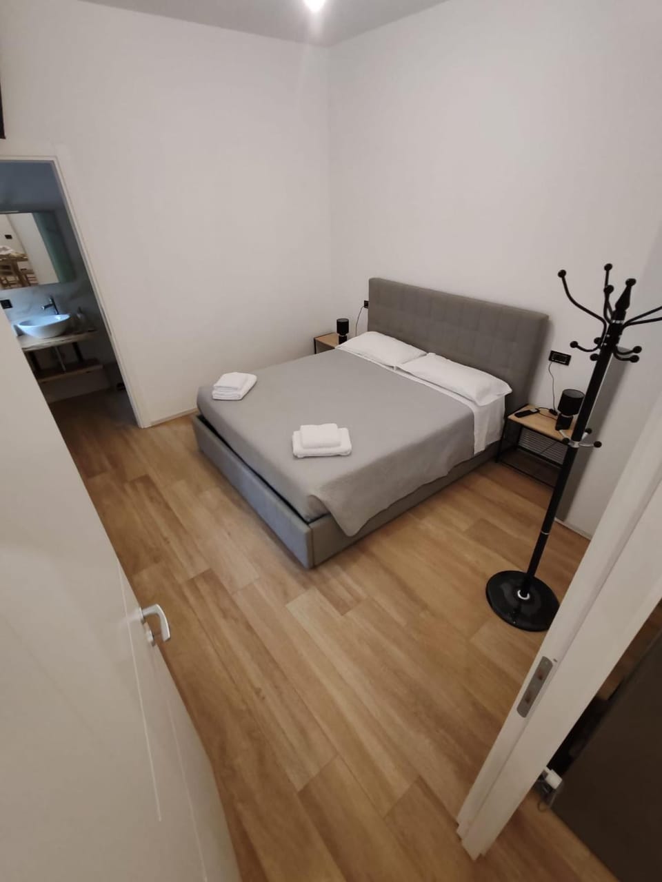 Massage, TV and multimedia, Bedroom, towels