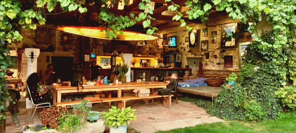 Property building, Restaurant/places to eat, Day, Kitchen or kitchenette, Banquet/Function facilities