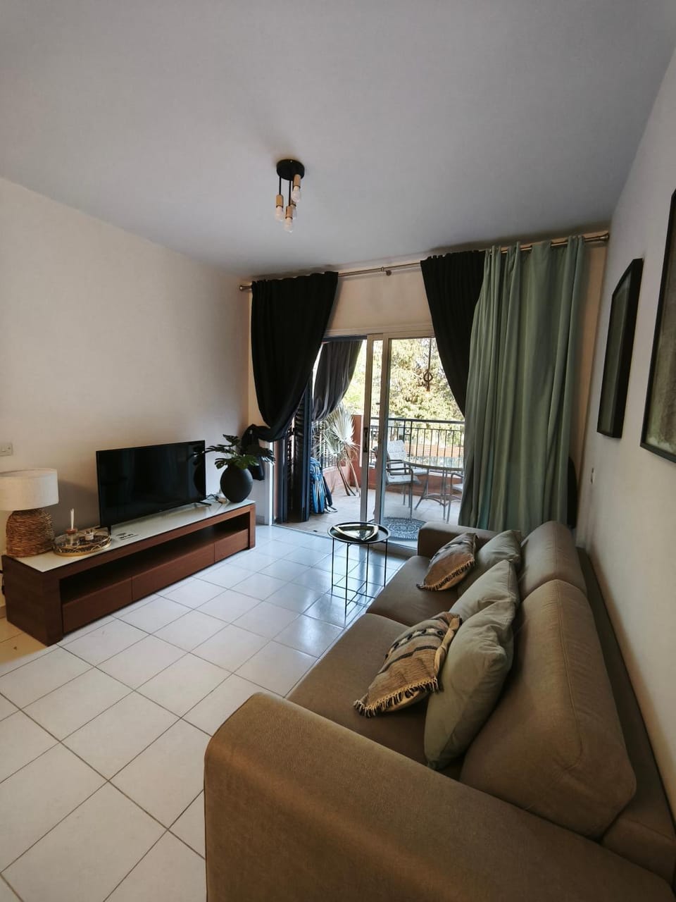 Paphos-Limnaria Garden Apartment in Paphos