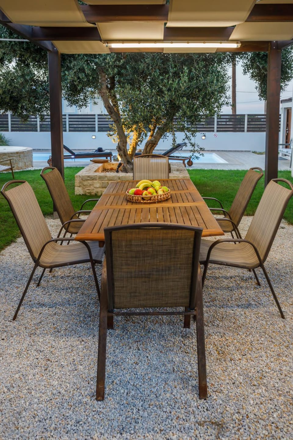 Patio, Dining area