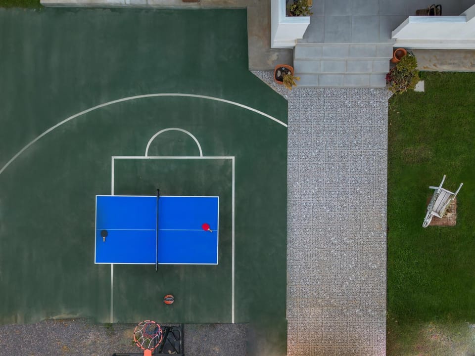 Table tennis
