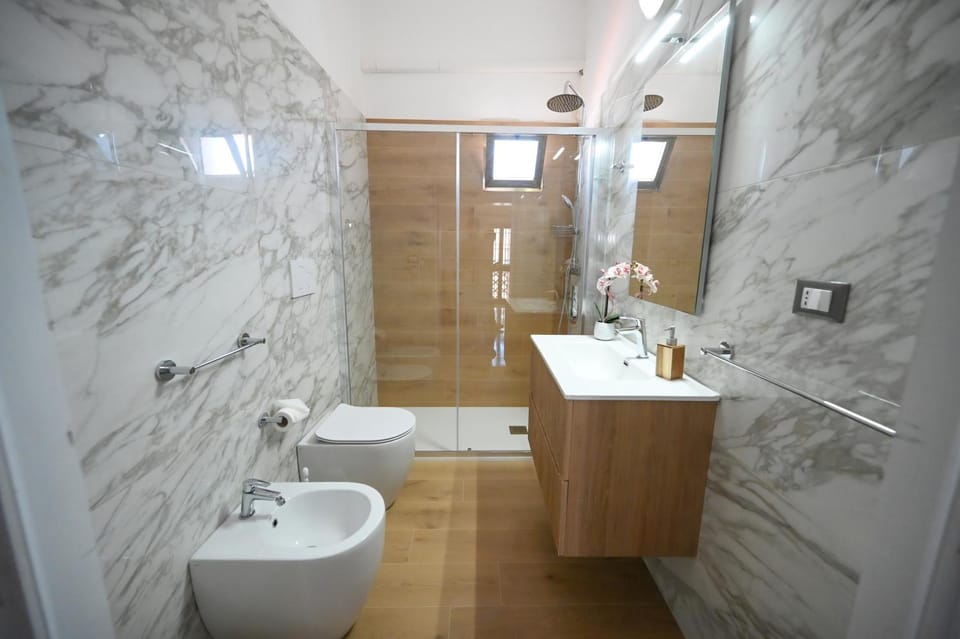 Shower, Toilet, Bathroom, bidet