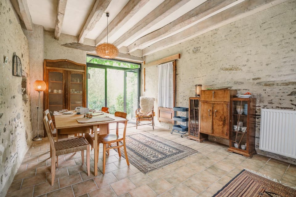 Property building, Living room