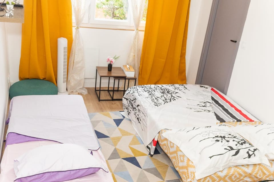 Sky Haven, 5Mins Orly Airport Apt 23 Apartment in Île-de-France