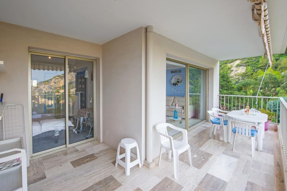 Le Mirador, vue mer, piscine, terrasse Apartment in Menton