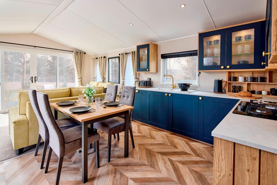 Kitchen or kitchenette, Other, Seating area, Dining area