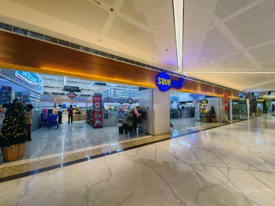 Citispace 1BR Condotel Suite at FAME Residences #FM07A Apartment in Mandaluyong