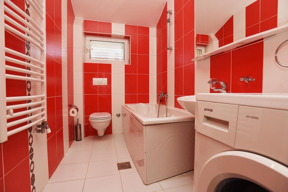 Toilet, Bath, washing machine