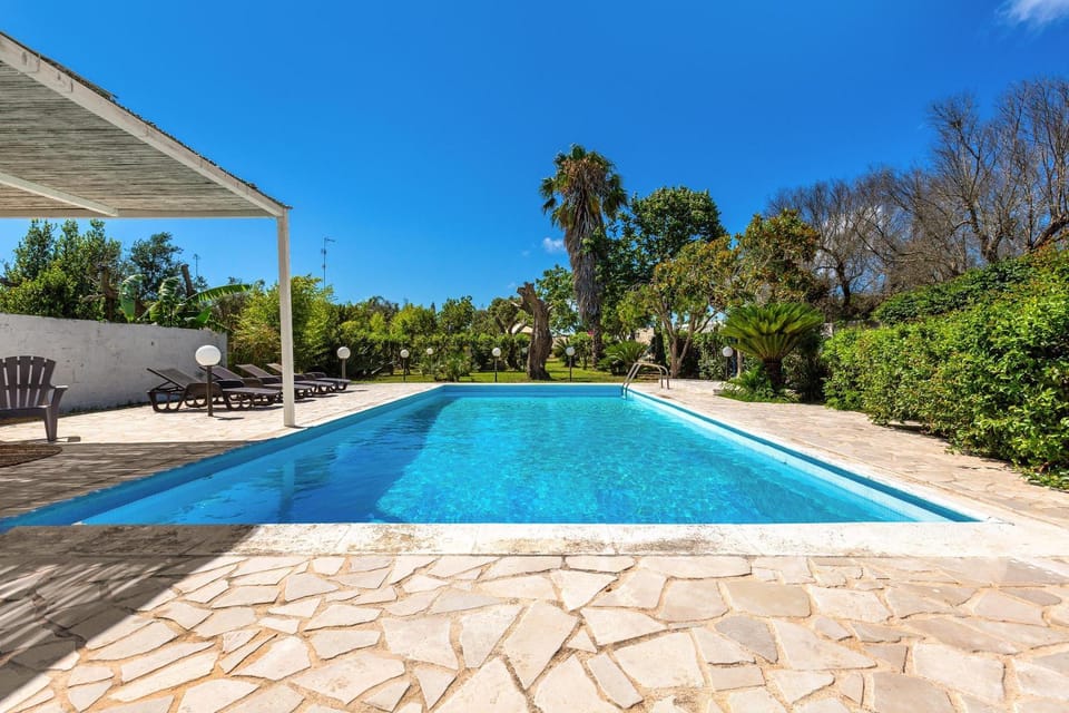 Garden, Garden view, Pool view, Swimming pool, sunbed