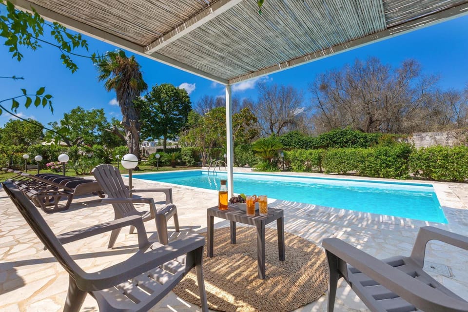 Patio, Garden, Garden view, Pool view, Swimming pool, sunbed