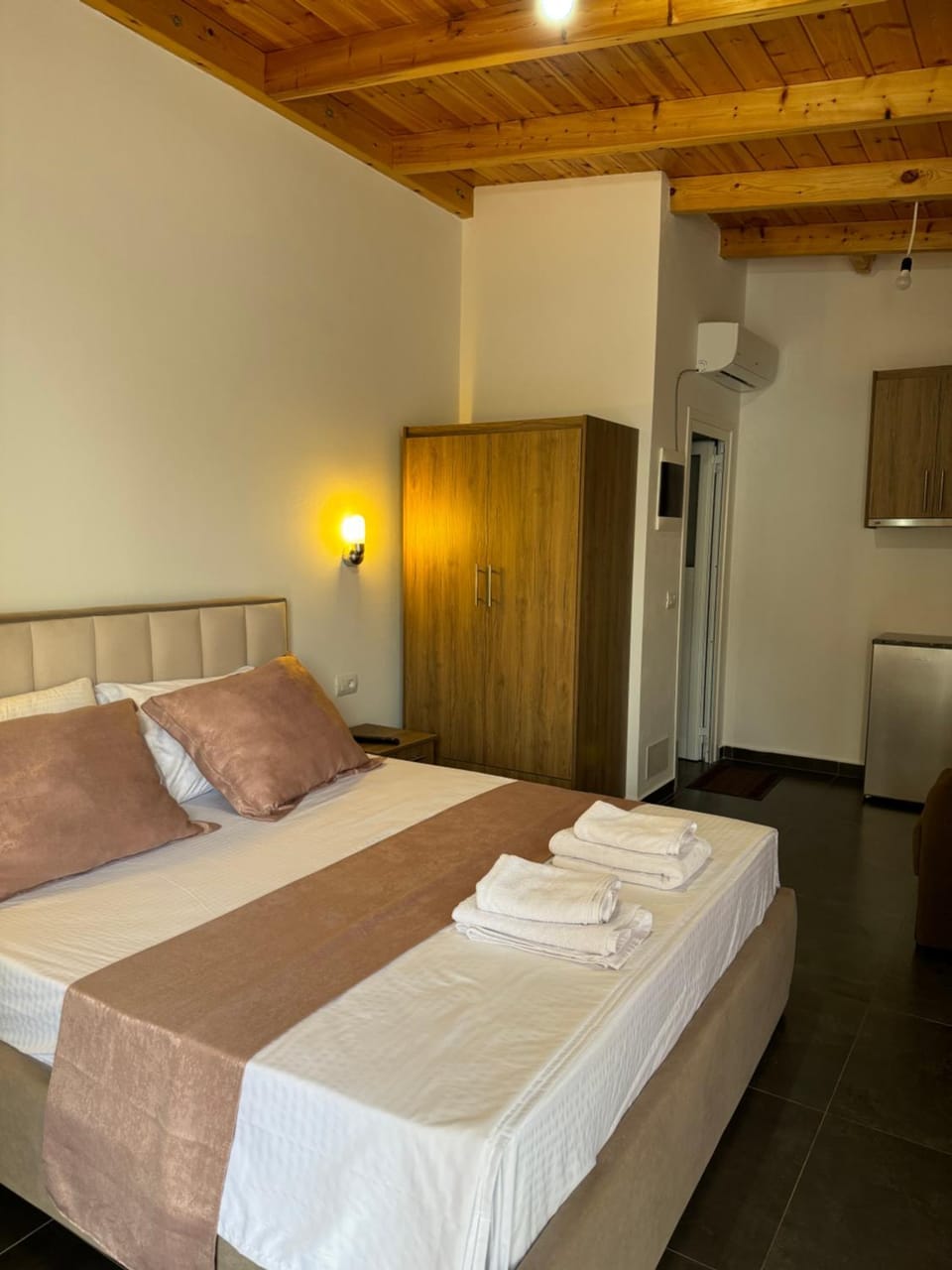 Apartament Tini Ksamil Bed and Breakfast in Ksamil