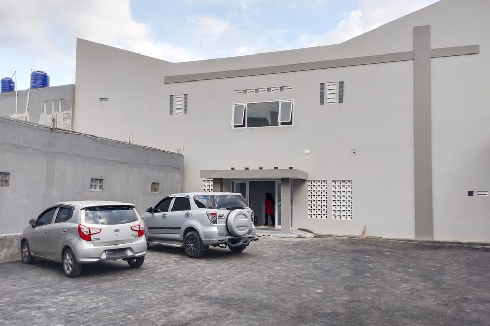 Property building, Parking