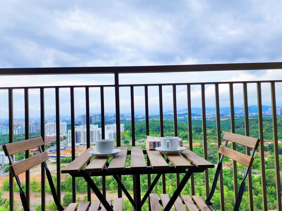 Patio, Day, Natural landscape, View (from property/room), Balcony/Terrace, Dining area, Sea view