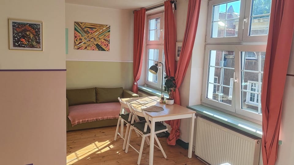 Old Town Apartament next to Bazylika Mariacka Apartment in Gdansk