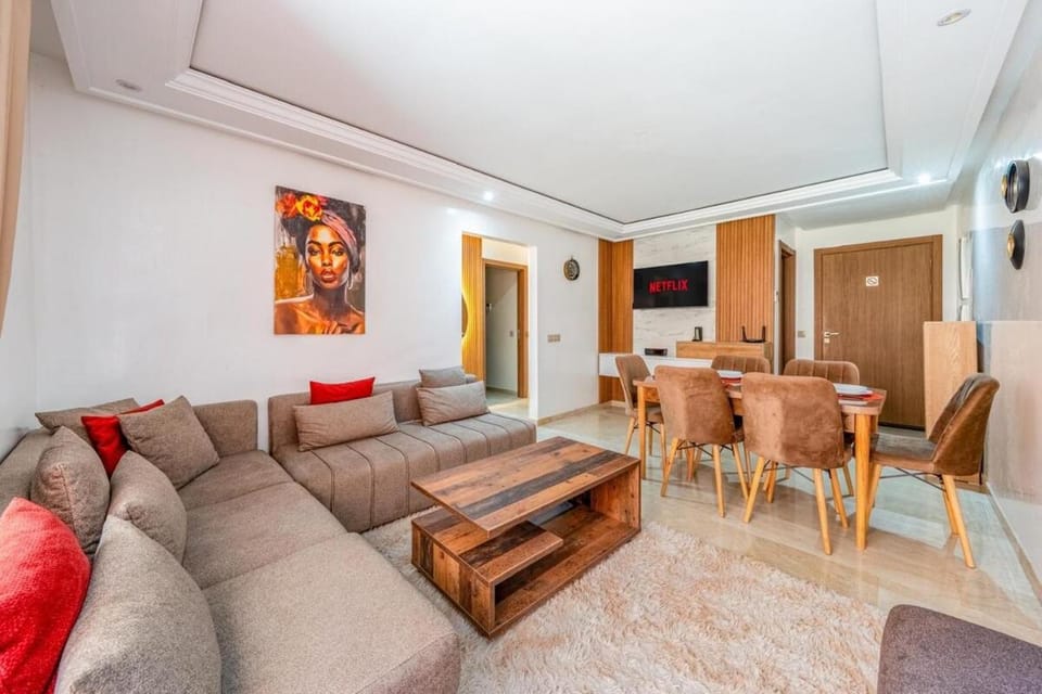 Premium Apartment with Pool, Hammam & Gym Guéliz 12 Apartment in Marrakesh