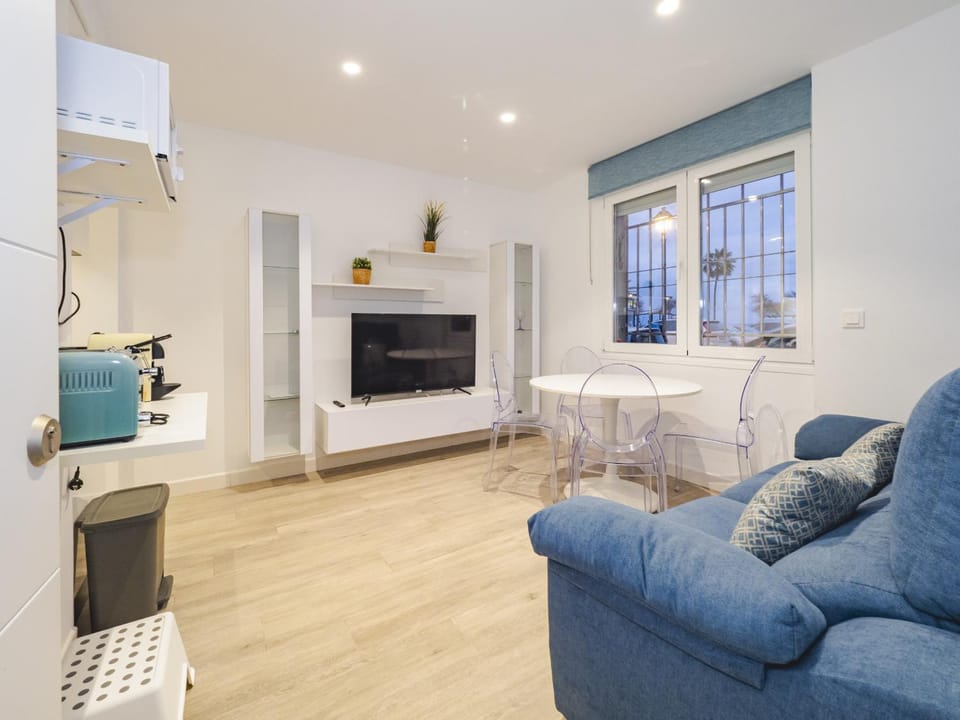 Communal lounge/ TV room, Living room