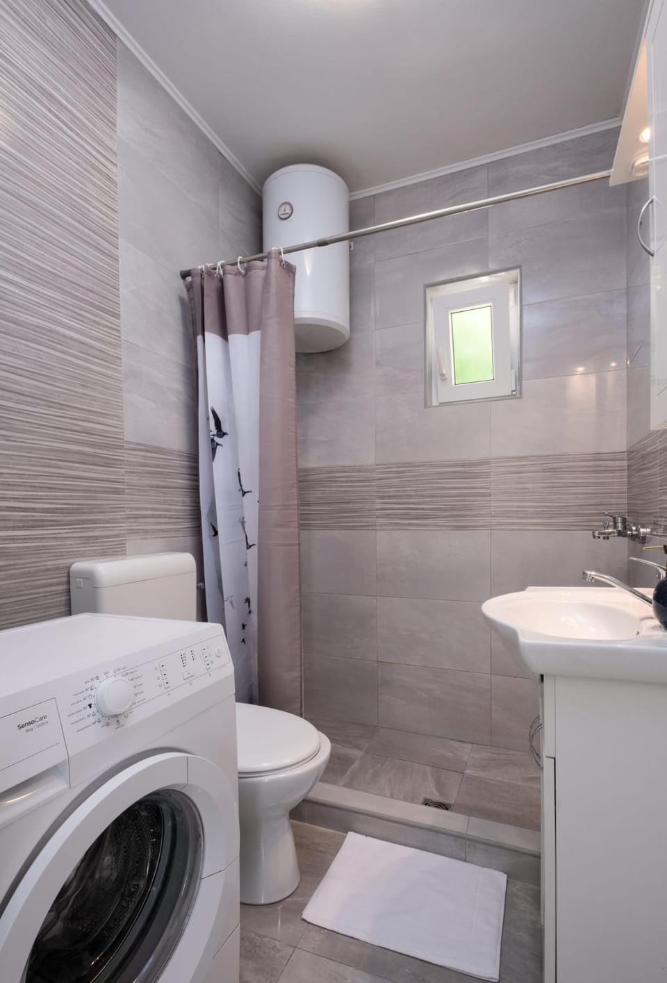Shower, Toilet, Bathroom, washing machine
