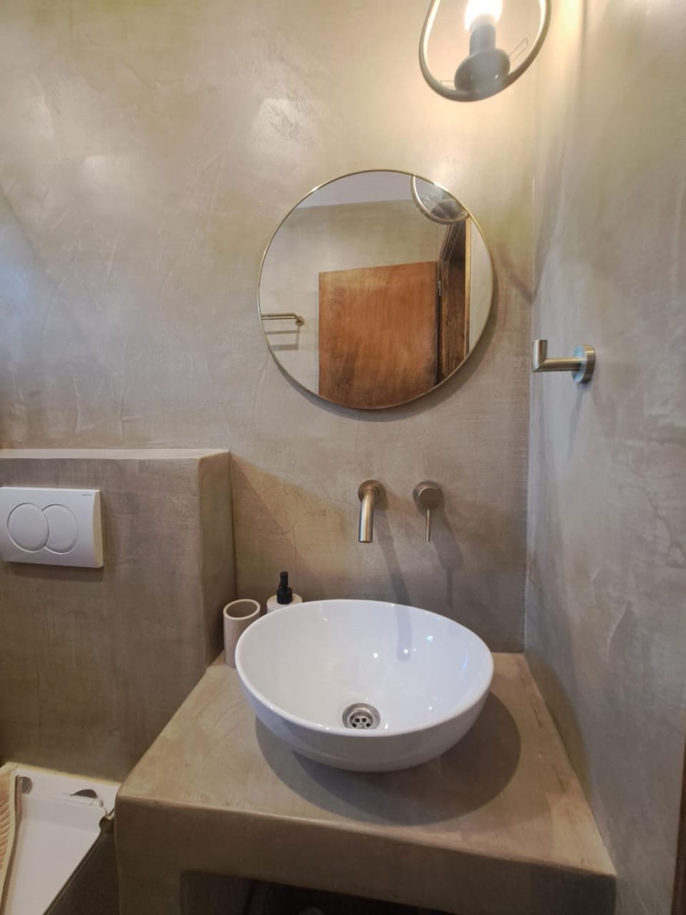 Stay with Maira at Moonlight Apartment in Poros
