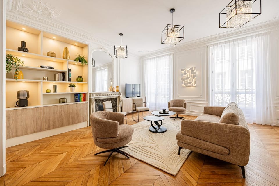 Amazing Apartment # Champs Elysées # Paris 8 # AC Apartment in Paris