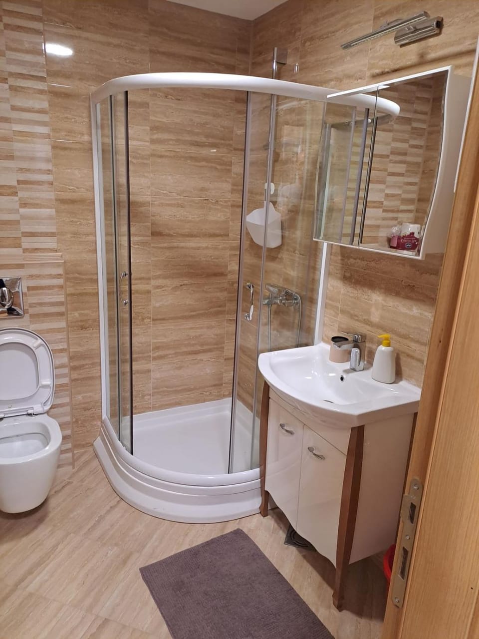 Shower, Toilet, Bathroom