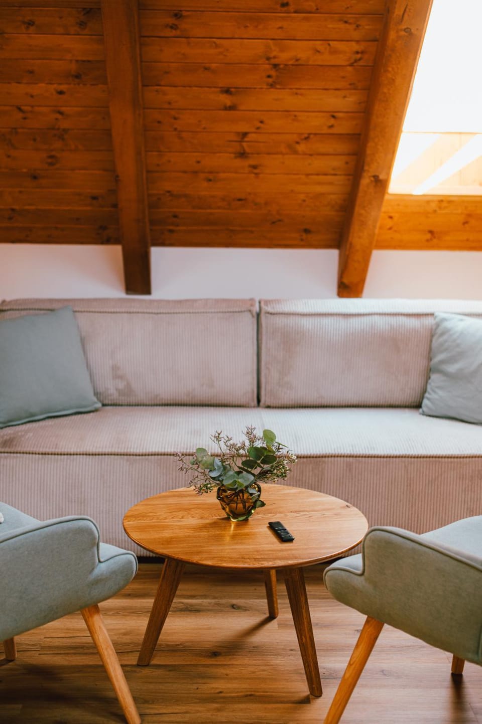 Living room, Seating area