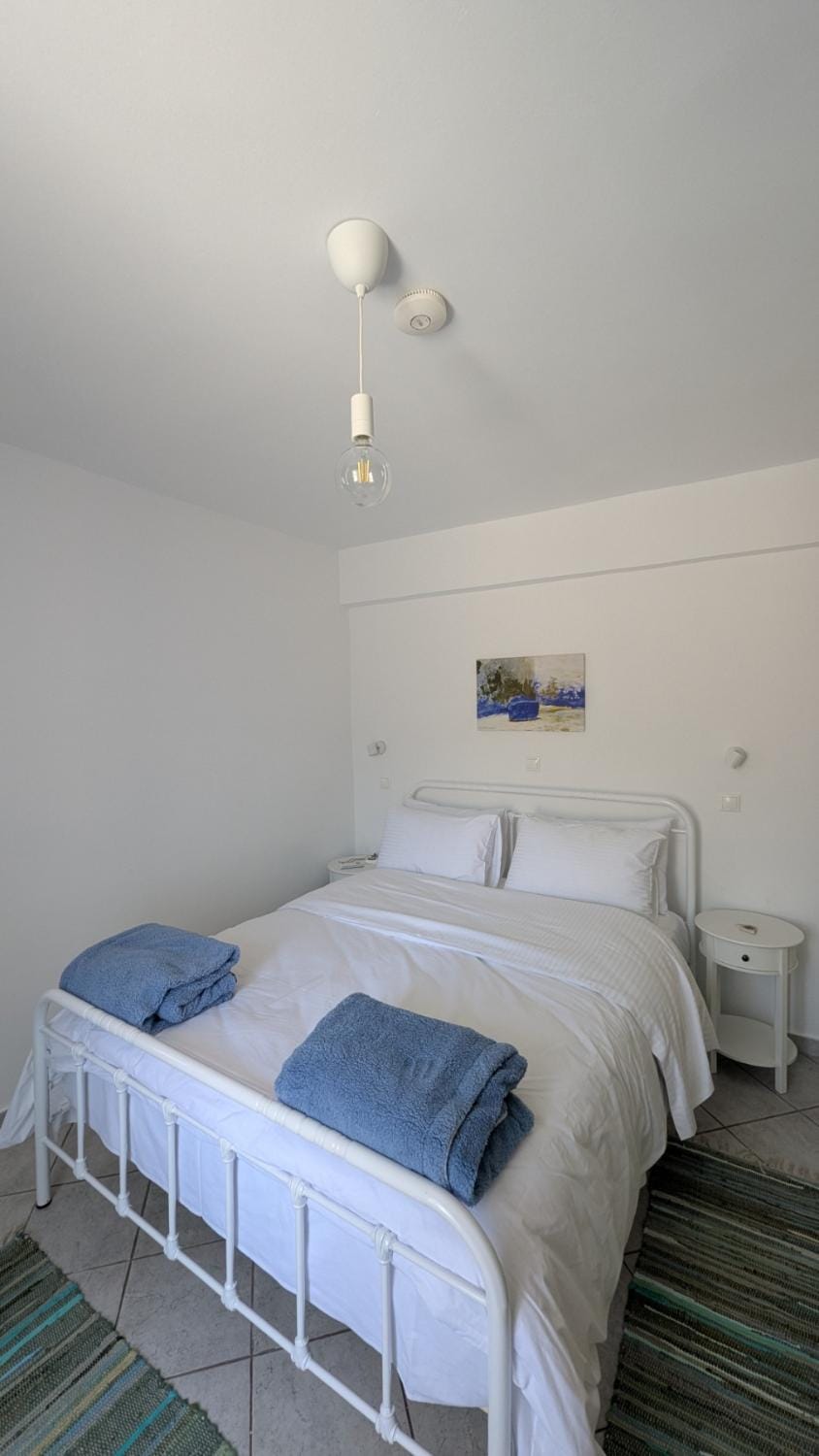 Thama Poros-Nostos Apartment in Islands