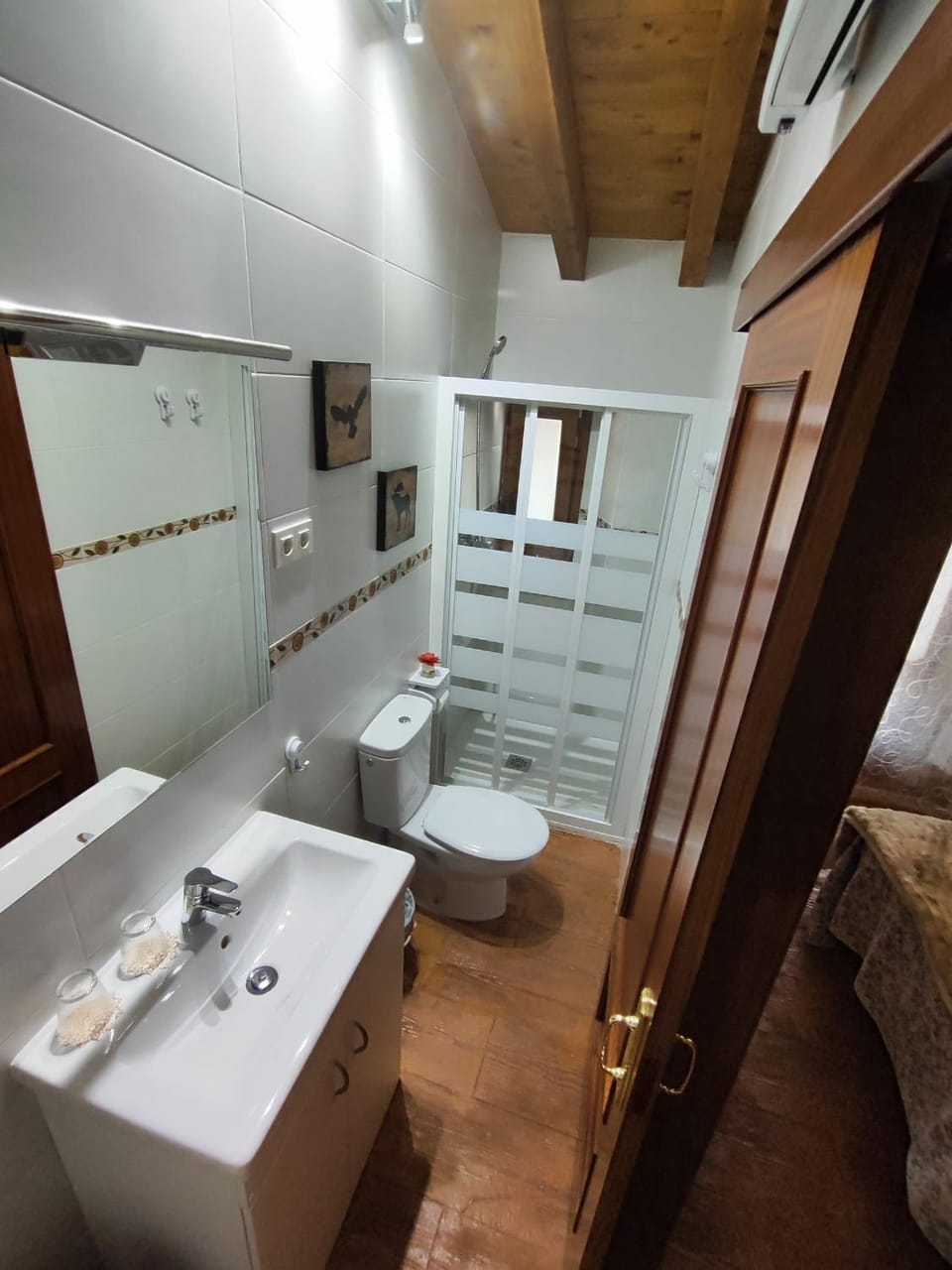 Shower, Bathroom, towels