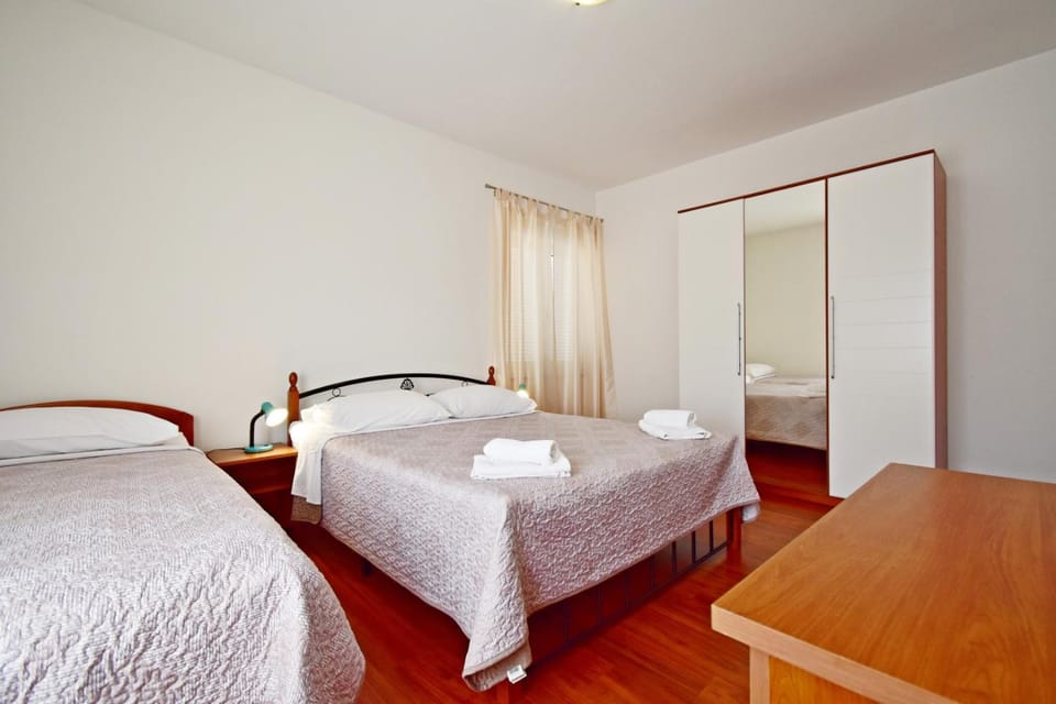 Sunrise Apartment - Sea View & Parking Apartment in Istria County
