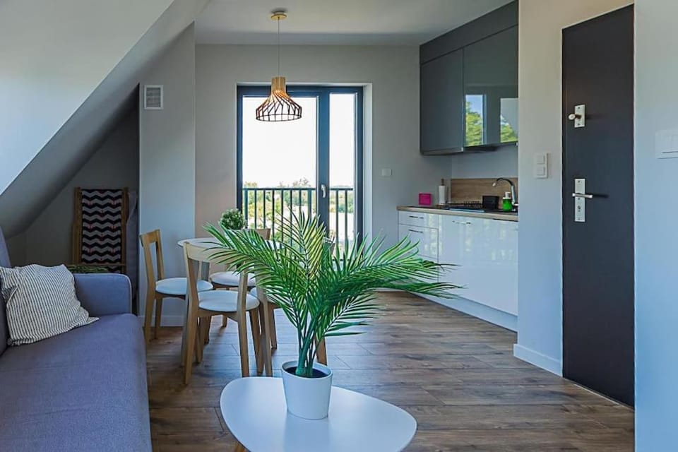 View (from property/room), Balcony/Terrace, Kitchen or kitchenette, Living room, Seating area, Dining area