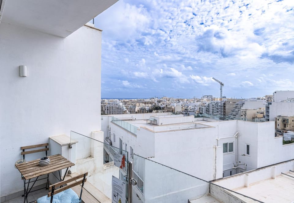 Balcony/Terrace, City view, Sea view