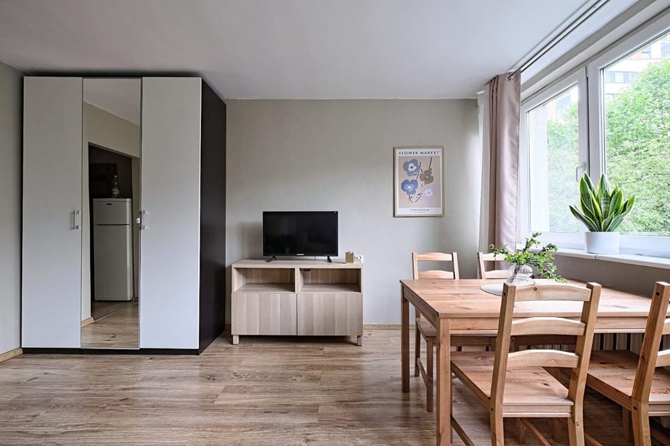 TV and multimedia, Dining area