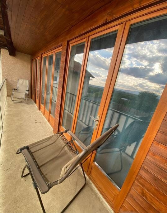 Villa Pelanghi, maison Atypique en Drôme des collines House in Auvergne-Rhône-Alpes