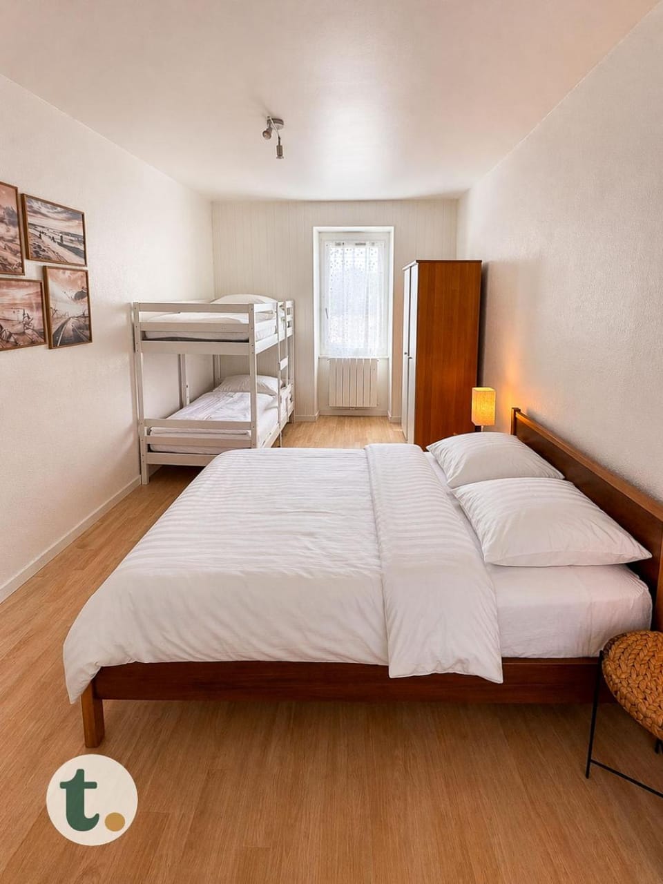 Bed, Photo of the whole room, Bedroom, bunk bed