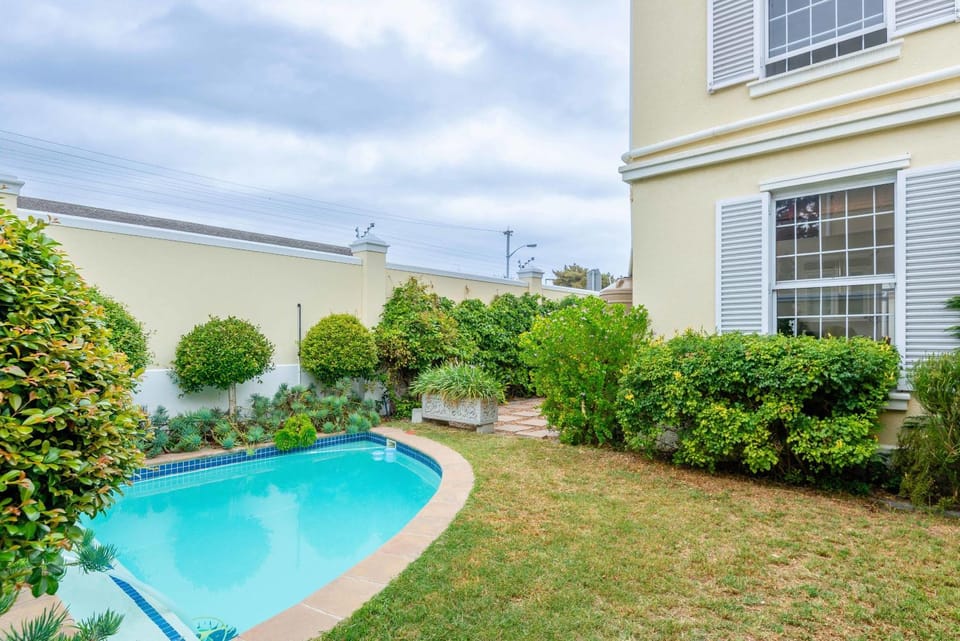 Garden, Garden, Swimming pool