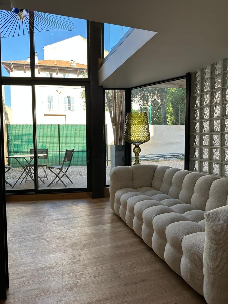 Communal lounge/ TV room