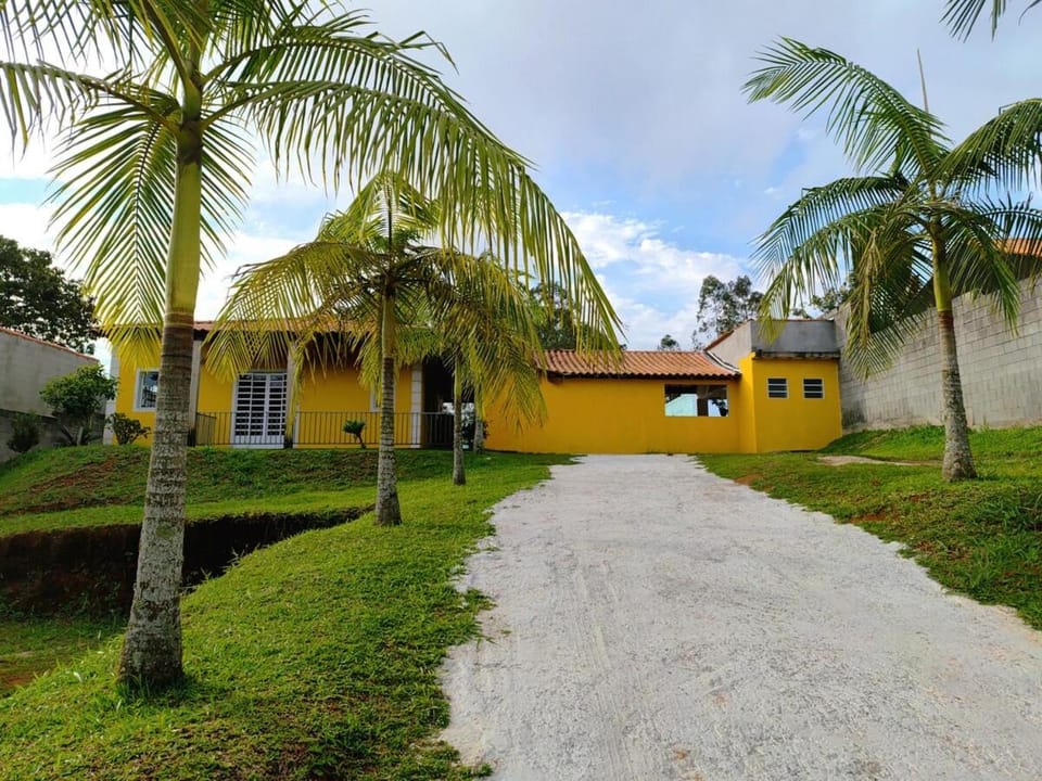 Espaço Paraíso House in Mogi das Cruzes