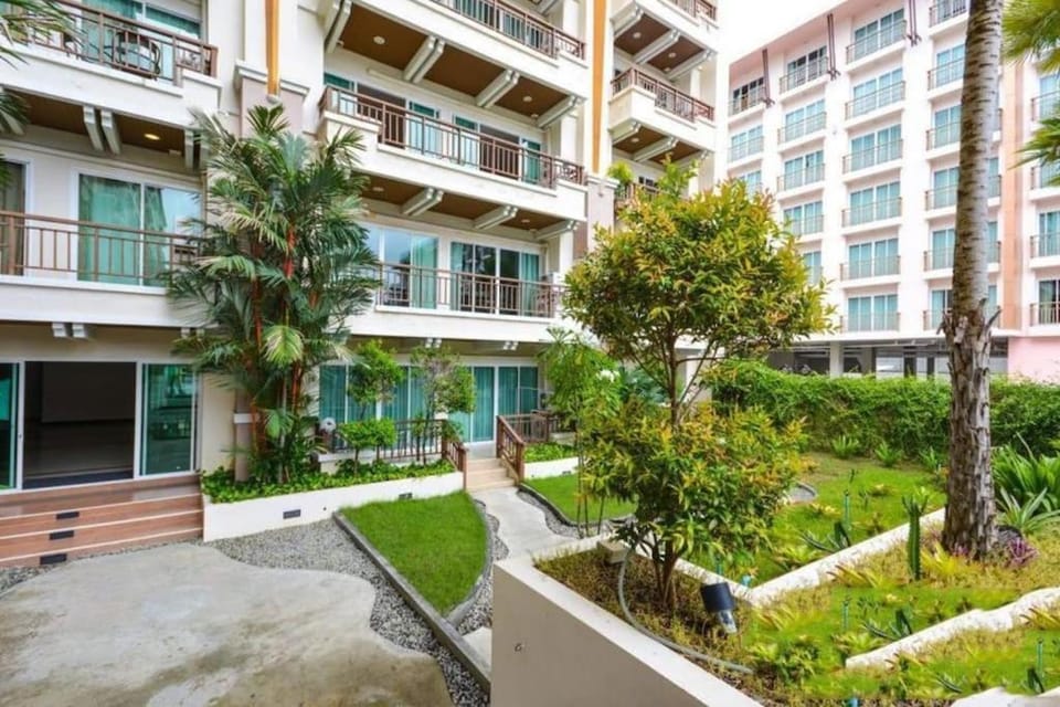 Property building, Natural landscape, Garden