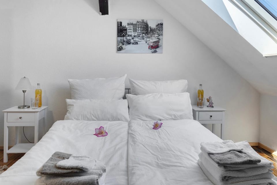 Property building, Living room, Bedroom