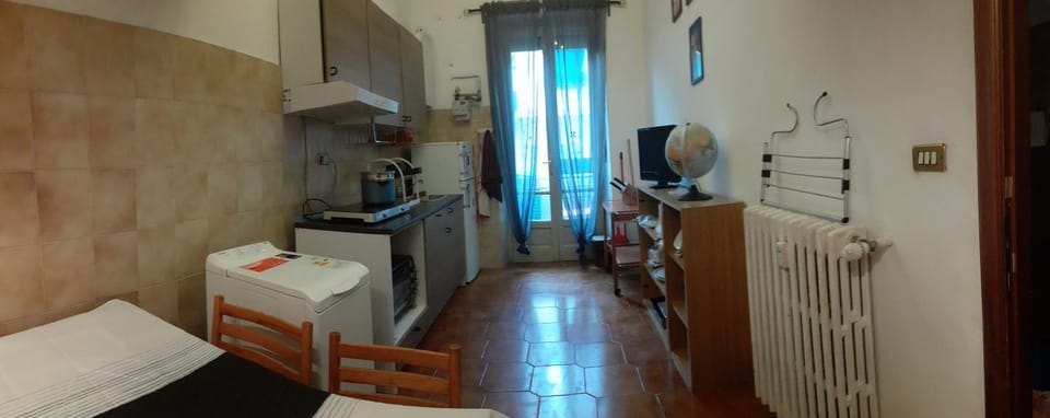 Dining area, kitchen