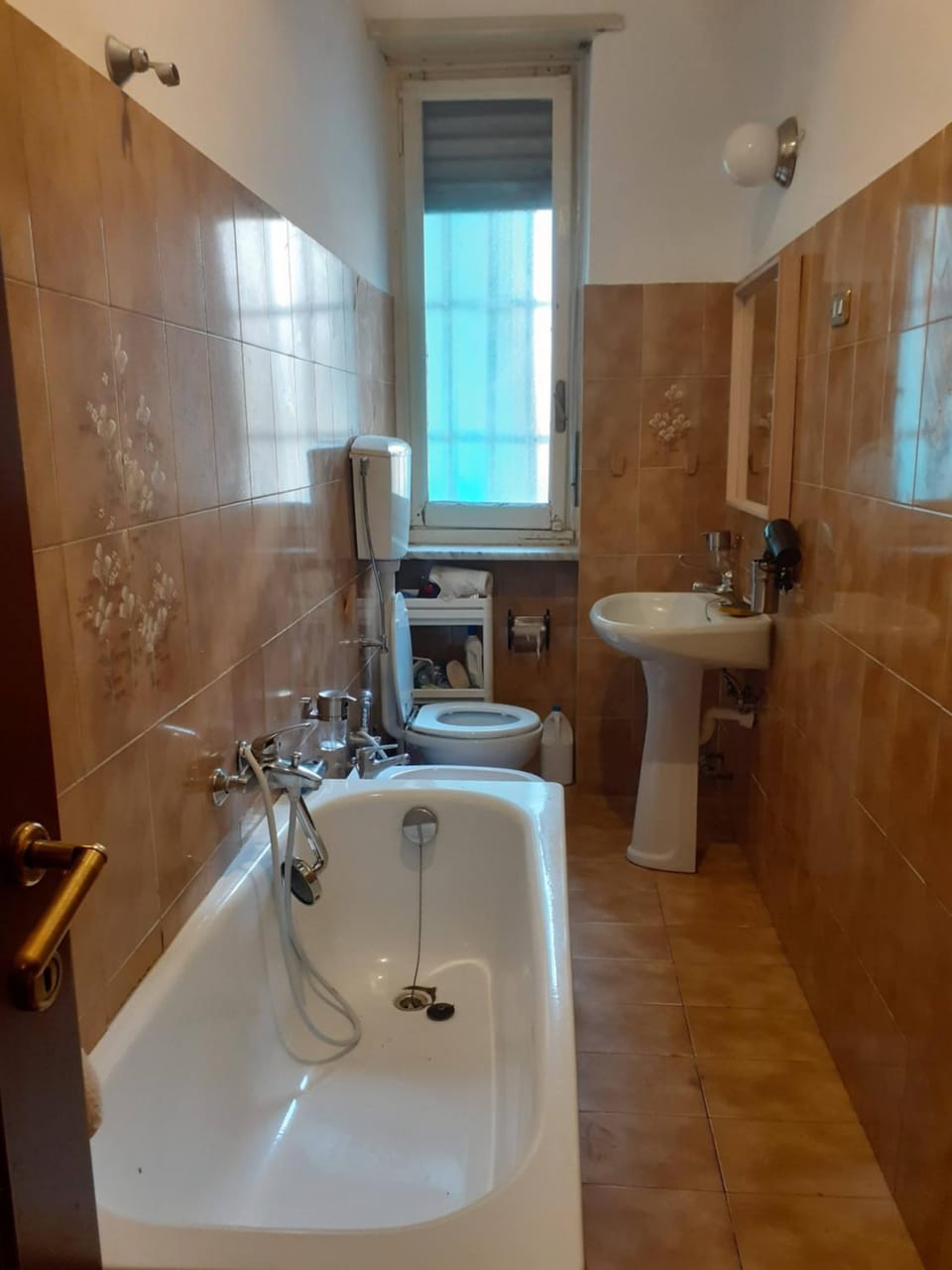 Shower, Toilet, Bathroom, Bath