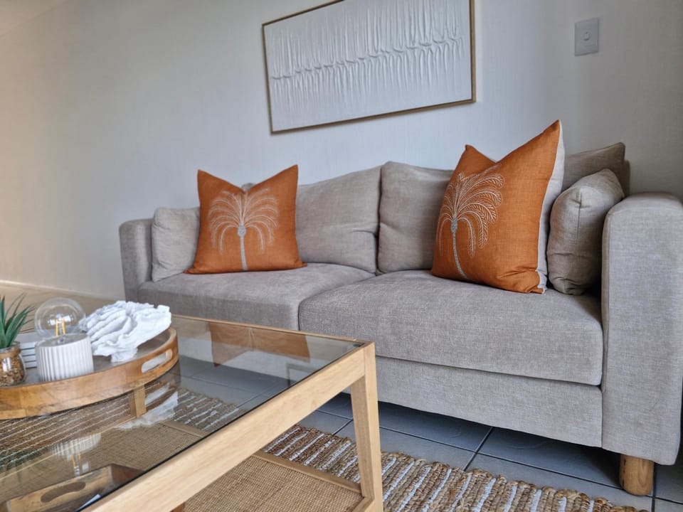 Chaka's Paradise Apt with stunning Sea Views!! Apartment in Dolphin Coast