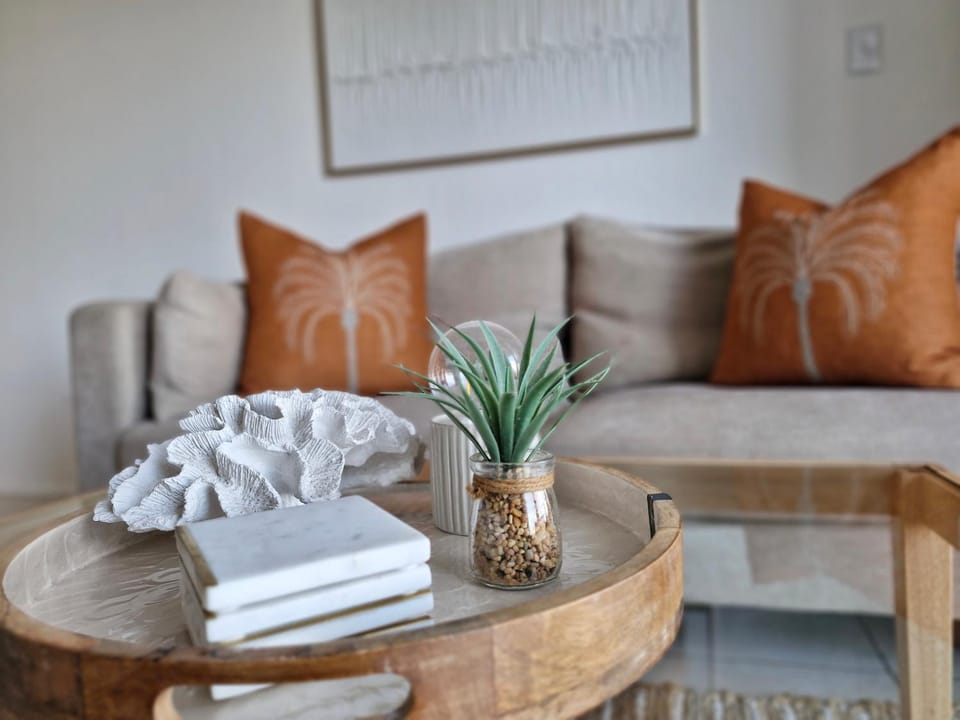 Chaka's Paradise Apt with stunning Sea Views!! Apartment in Dolphin Coast